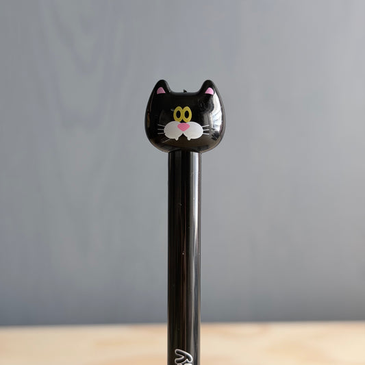 ニャンと驚き、芯の出し方ワンダフルなボールペン!(KITTY)