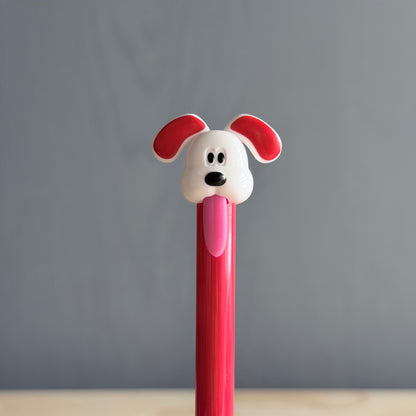 ニャンと驚き、芯の出し方ワンダフルなボールペン！ (DOGGIE)